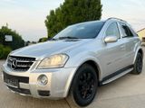 Mercedes-Benz ML 320 CDI AMG*4MATIC*LEDER*Xenon* - Mercedes-Benz ML 320: AMG