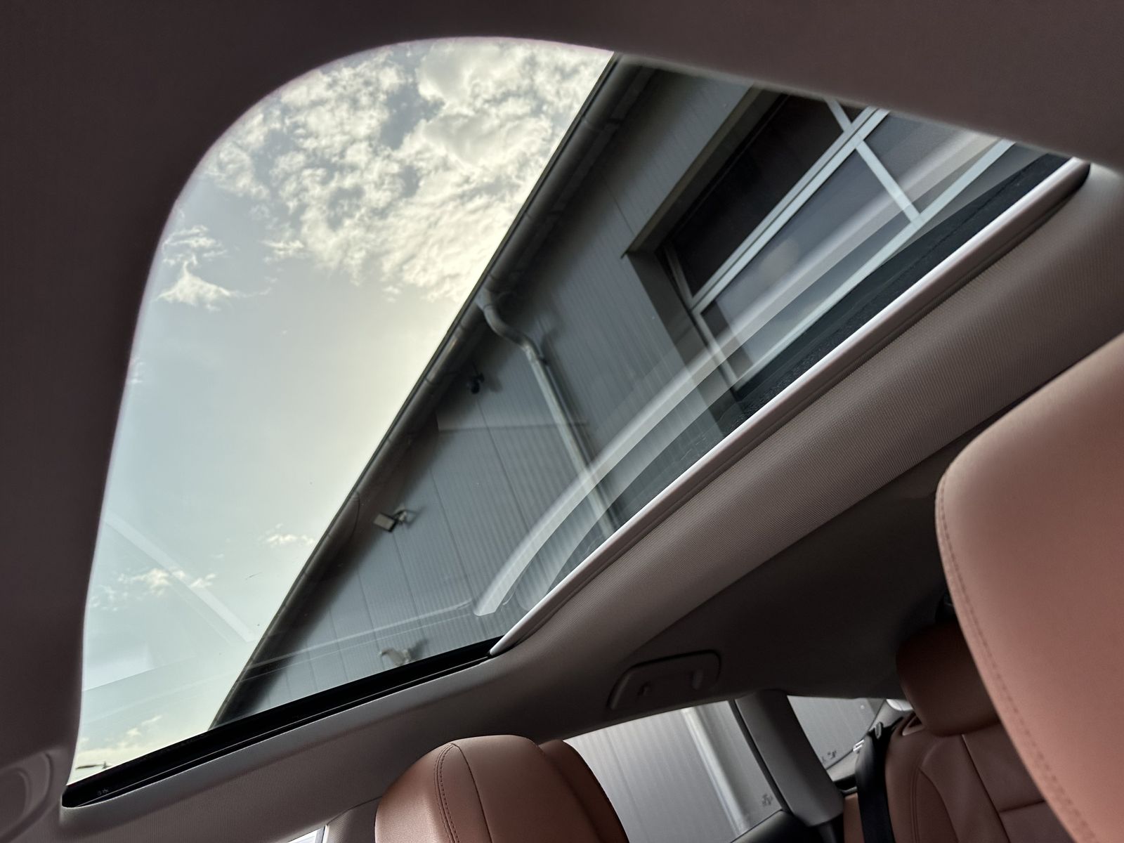 Fahrzeugabbildung Audi A5 SpB 45 TFSI Qu Black NAV+LED+AHK+VOCKPIT+PANO