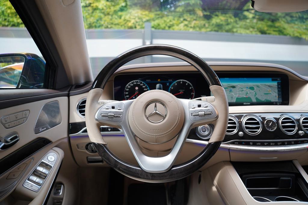 Mercedes-Benz S 600