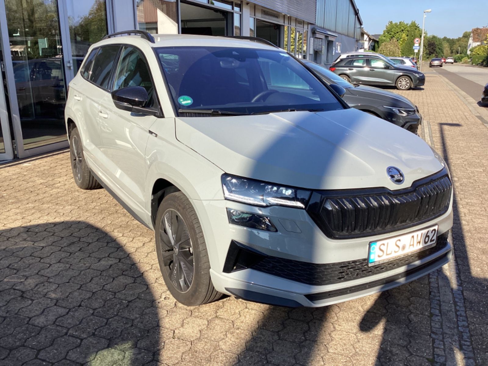 Fahrzeugabbildung SKODA Karoq Sportline 1.5 TSI DSG Navi Tempomat AHK