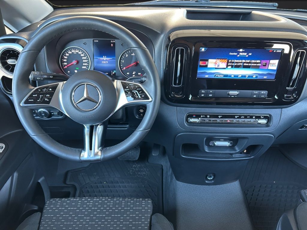 Mercedes-Benz Vito 119 CDI Tourer PRO Lang LED STHZG AHK DISTR foto 6