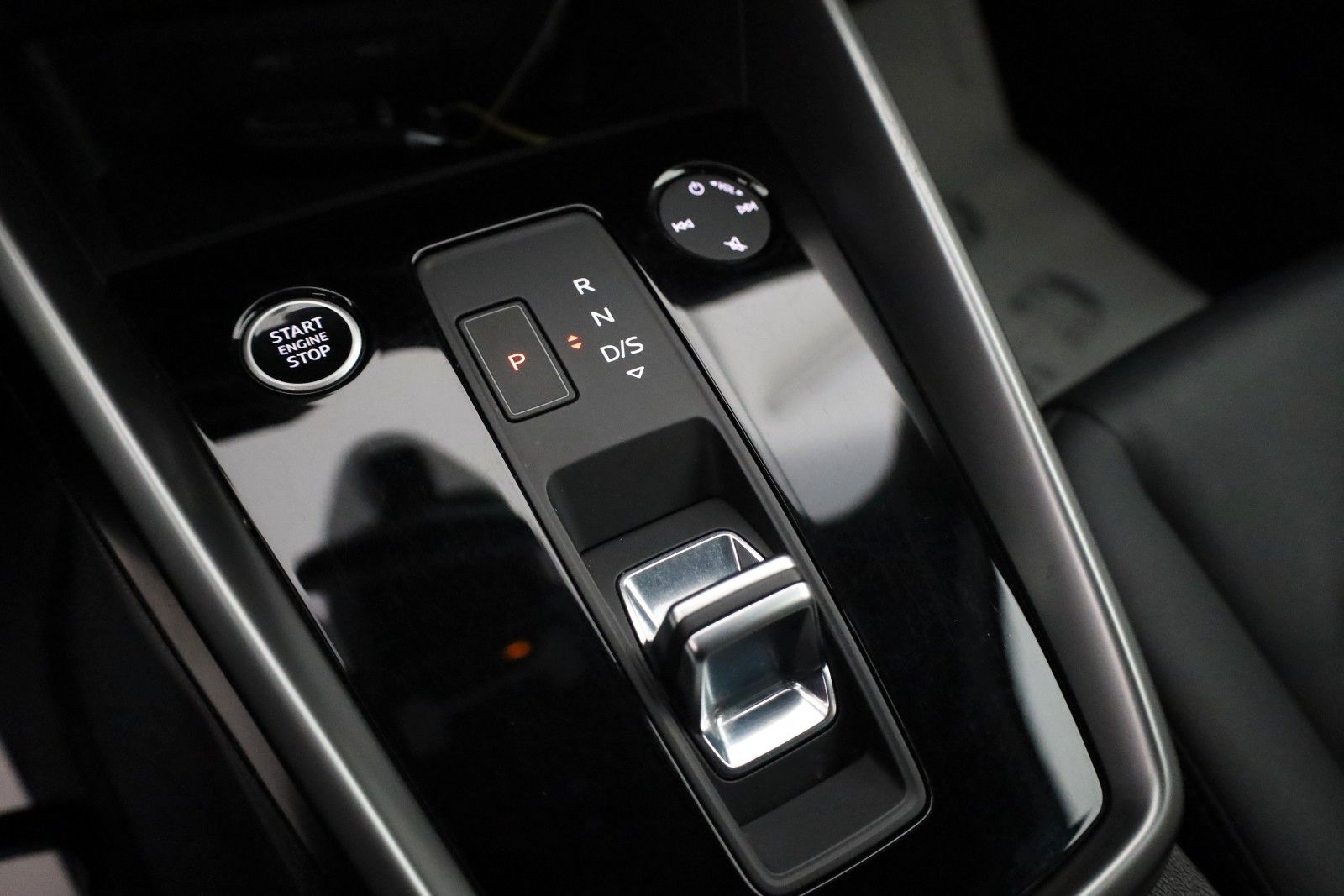 Fahrzeugabbildung Audi A3 SB 40 TFSIe Leder,Navi,LED,SH,Apple CarPlay