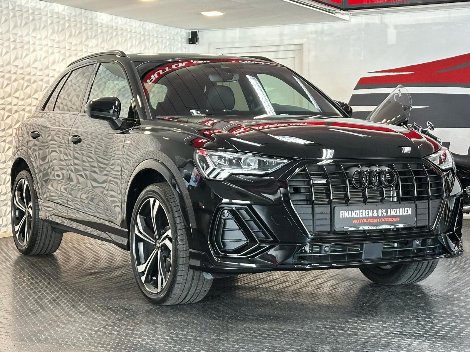 AUDI Q3 40TFSI QUATTRO S LINE LED#AHK#ACC#SPUR#NAVI - Image 2
