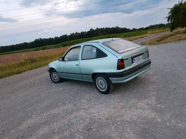 Opel Kadett E