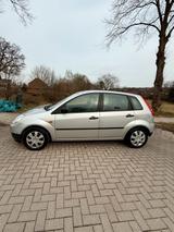 Ford Fiesta 1.4 Benzin Mit Tüv - Ford Fiesta aus 2004: 1.4