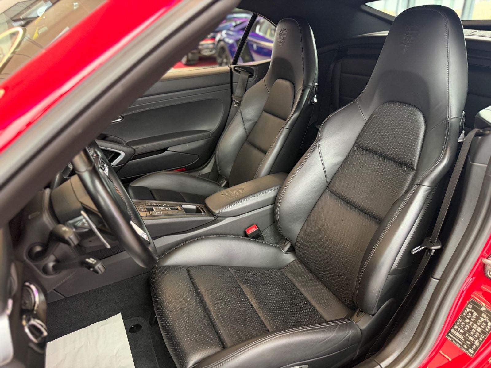 991.2 Carrera 4 GTS Cabrio Sport Chrono Lift