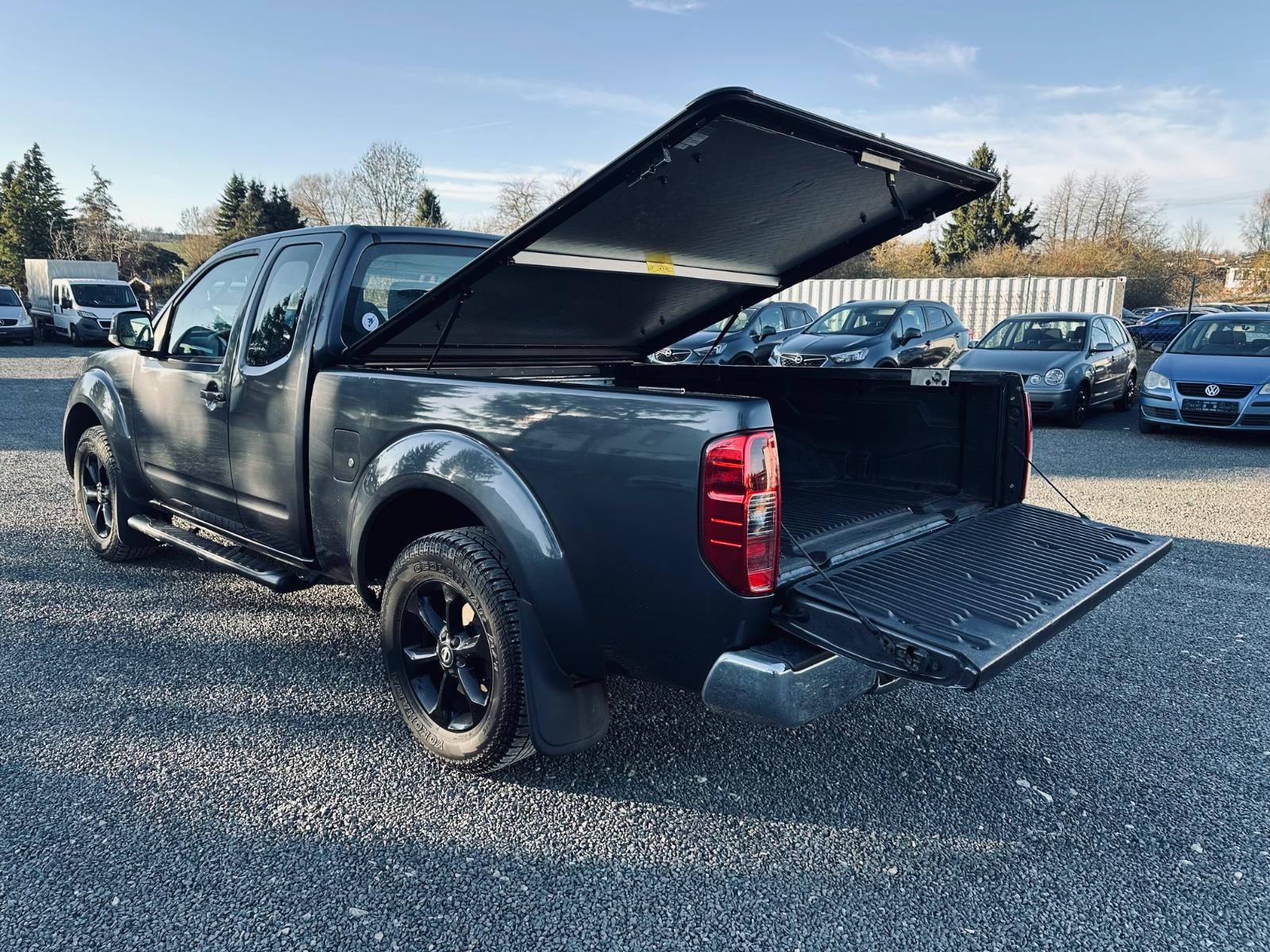 Nissan Navara King Cab 190CH | 4x4 | GPS | Caméra | Attelage