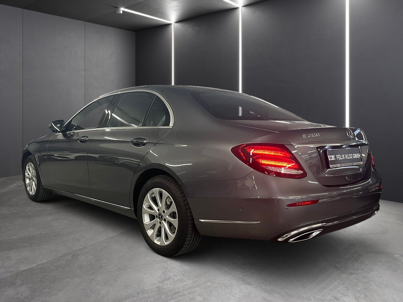 Fahrzeugabbildung Mercedes-Benz E 200 Exclusive Widescreen*Distronic*Multibeam*
