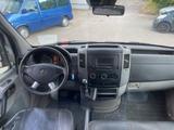 Mercedes-Benz SPRINTER 519 CDI 4x4 Autom*KLIMA*STD-HZG - Mercedes-Benz Sprinter: 519 Cdi