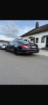 Mercedes-Benz CLS 500 4MATIC AMG  - Mercedes-Benz CLS 500: 4matic