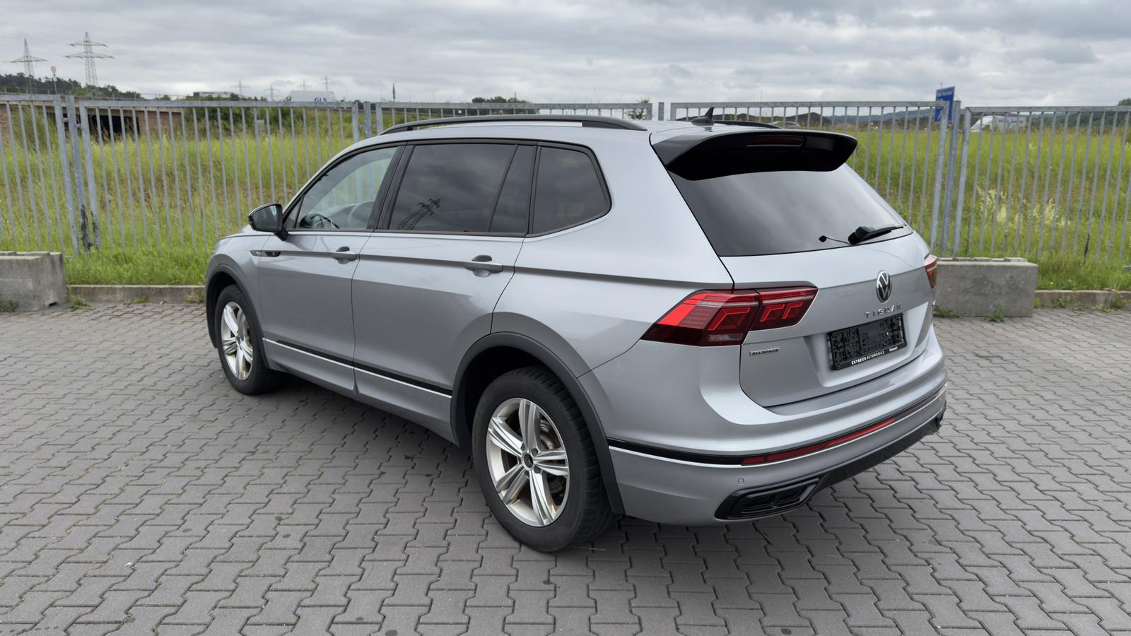 Volkswagen Tiguan Allspace 2.0TDI R-Line 4M. /Apps/AHK/LED/