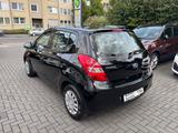 Hyundai i20 FIFA WM Edition*KLIMA*AUX*4S-REIFEN - gebrauchte Hyundai i20 aus dem Jahr 2011