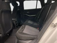 BMW 330 - Vorschau Bild 13