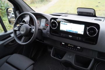 Mercedes-Benz Sprinter 319 CDI 4x4-AUT.-9SITZER-DACHKLIMA-NAVI