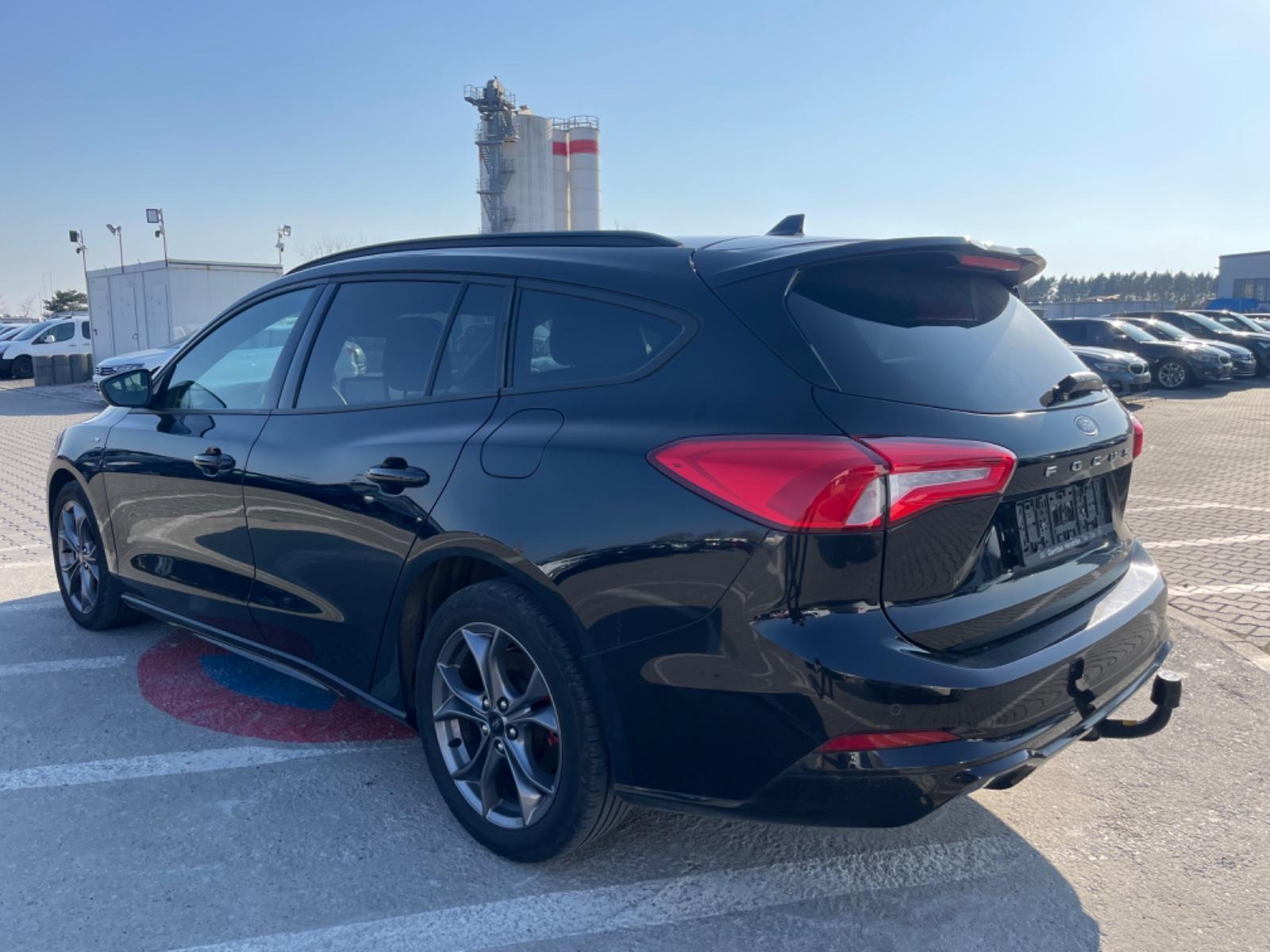 Ford Focus Turnier ST-Line X Led//Cam//Ahk//KeylessEn