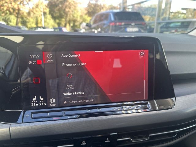 Golf VIII Variant 2.0 TDI DSG Style PANO AHK NAV