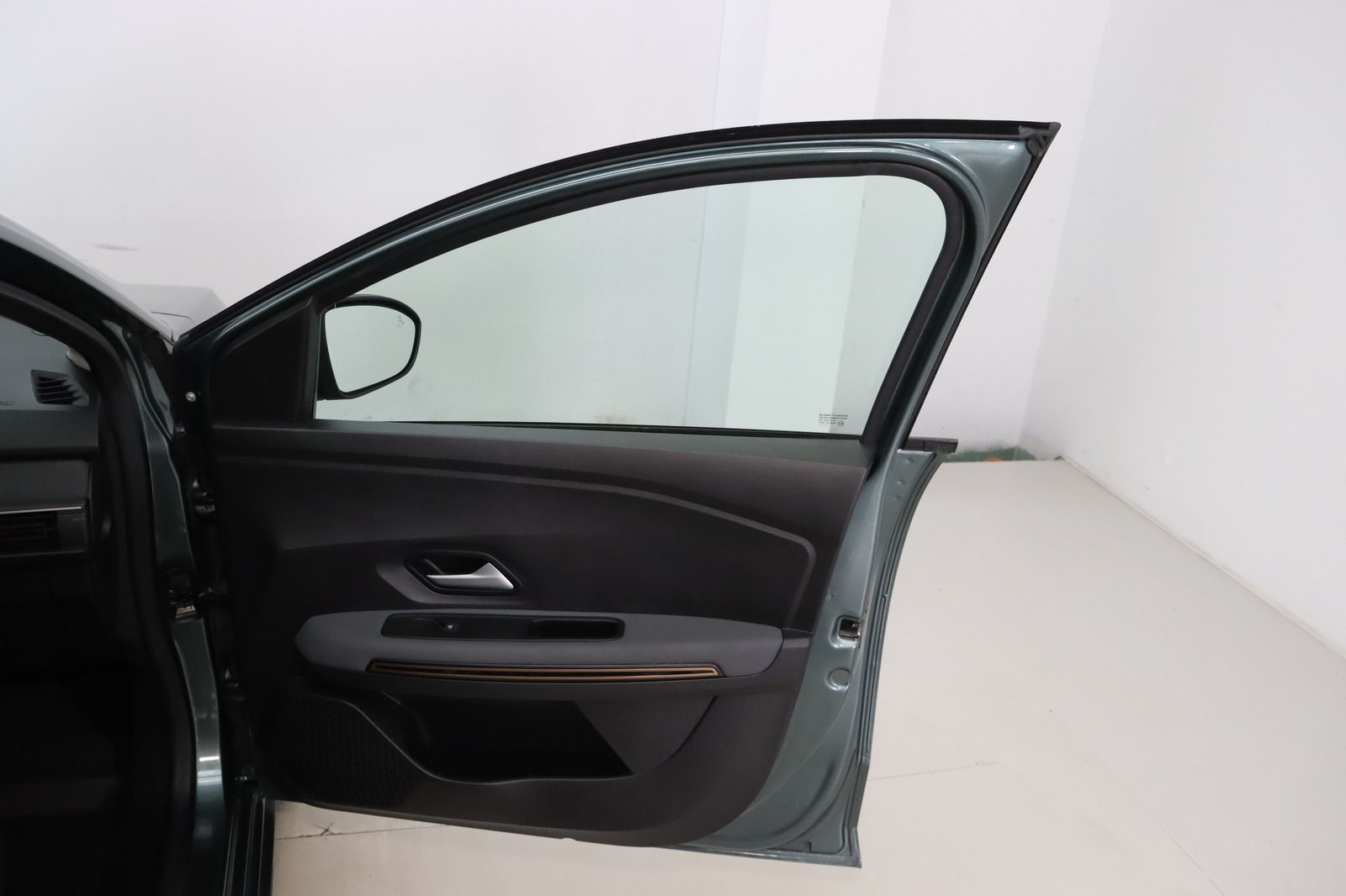 Fahrzeugabbildung Dacia Jogger  TCe * 7-Sitzer * Navi * LED * Sitzhzg.