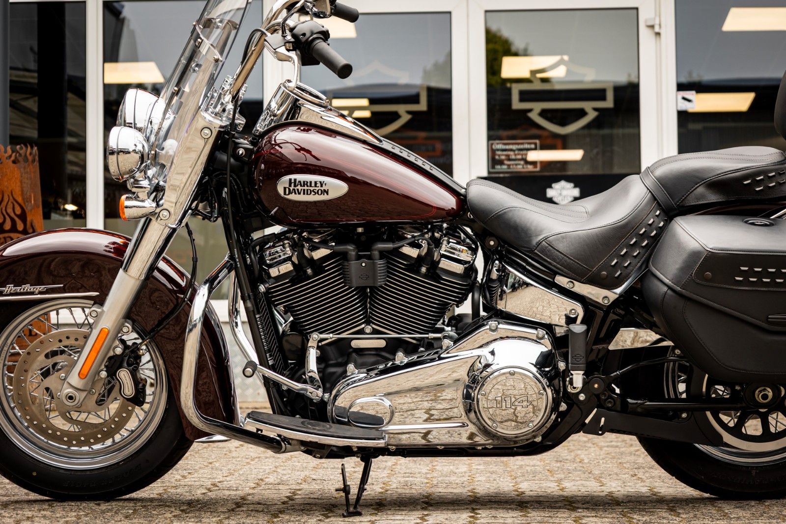 Fahrzeugabbildung Harley-Davidson Softail Heritage FLHCS 114 CUI -NEUWERTIG -