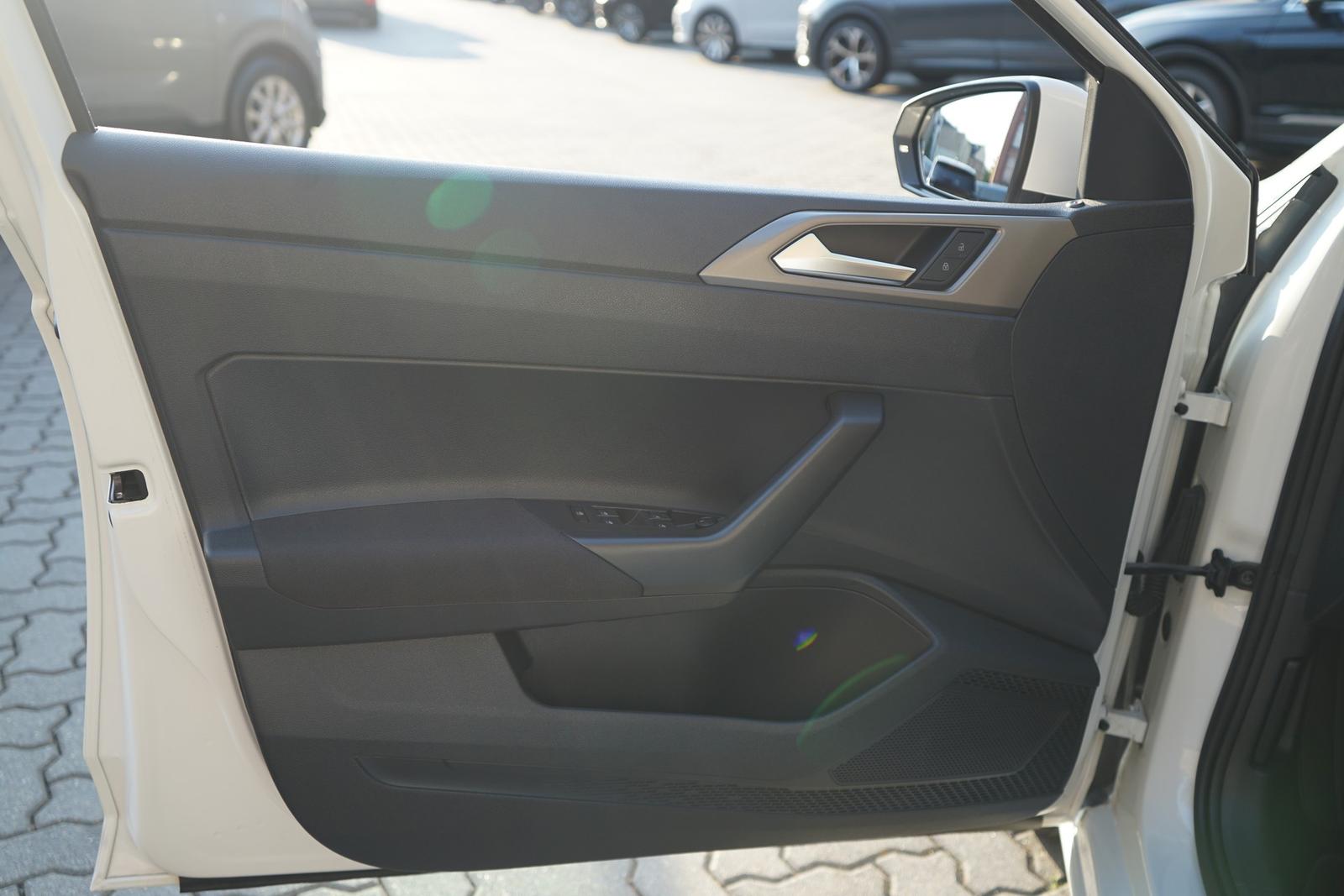 Volkswagen Polo 1.0 TSI Tempomat Sitzheizung PDC DAB, миниатюра 26