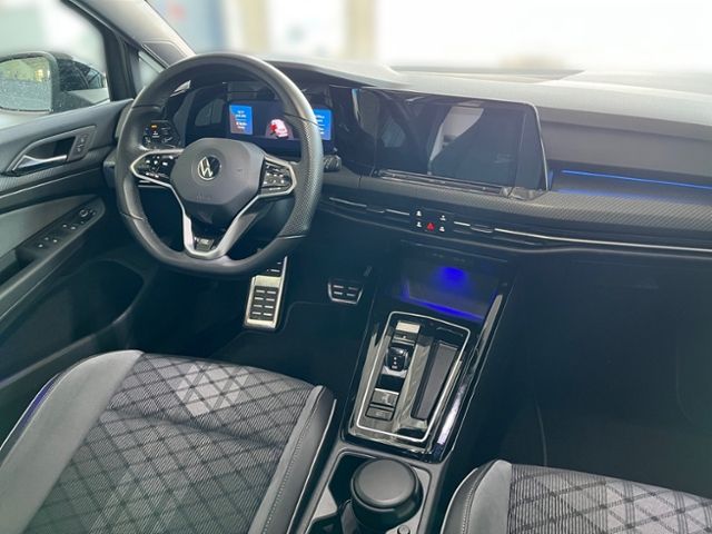 Fahrzeugabbildung Volkswagen Golf Variant VIII 2.0 TSI DSG R-LINE STHZG NAV G