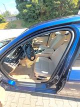 BMW 535i xDrive A Luxury Line Luxury Line - blaue BMW 535