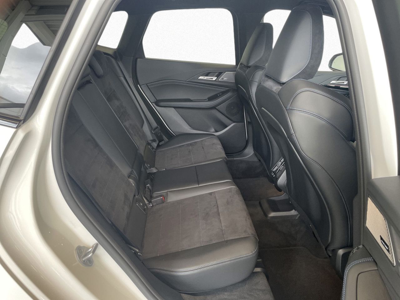 BMW 223 Active Tourer - Bild 14