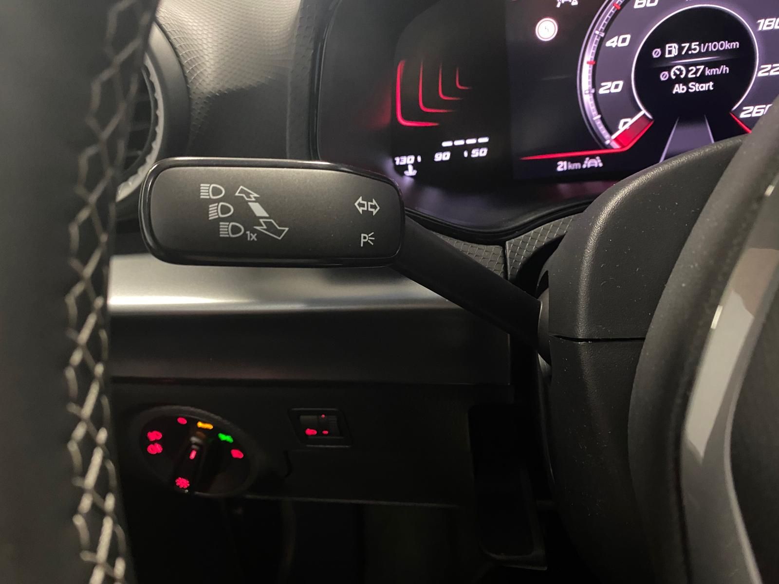 Fahrzeugabbildung SEAT Ibiza 1.0 TSI 1.0 TSI FR 5 J.GARANTIE+ACC+KAMERA