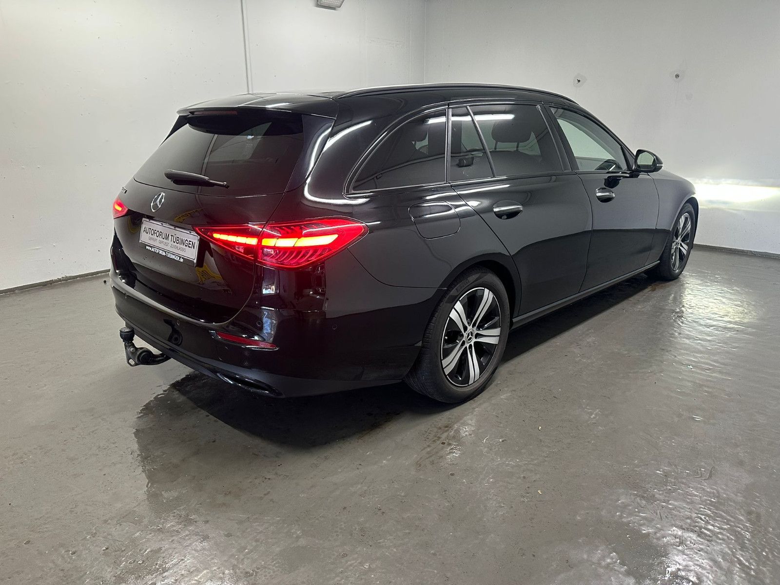 Fahrzeugabbildung Mercedes-Benz C 220 d T Autom. *HUD*AHK*MIDLINE*KAMERA*KEYLESS