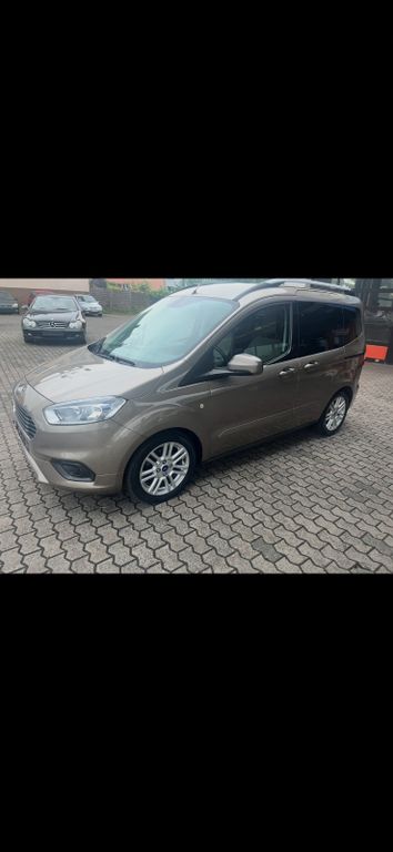 Image of Ford Tourneo Courier