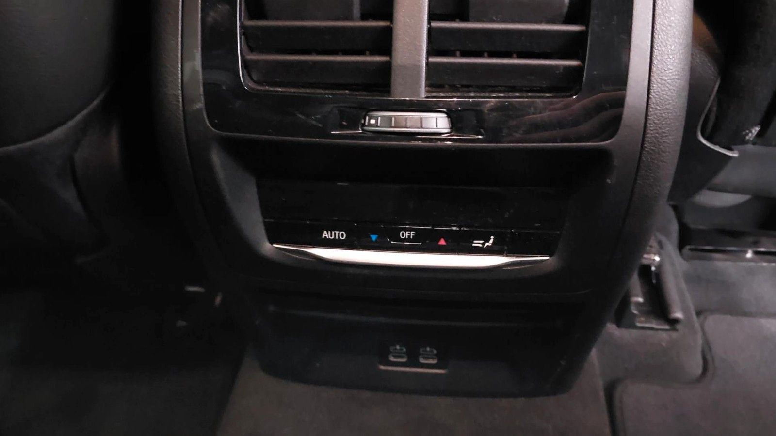 BMW X4 xDrive 20 d M Sport /LEDER /KAMERA /ACC / 1HA foto 12