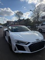Audi R8 V10 Spyder Vollcarbon Keramikbremsen qua - Audi R8 in Köln