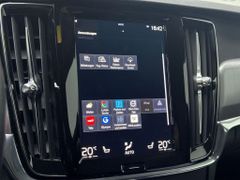 VOLVO V90 Pro T4 Mom.Pro Leder Navi LED ACC Kam.