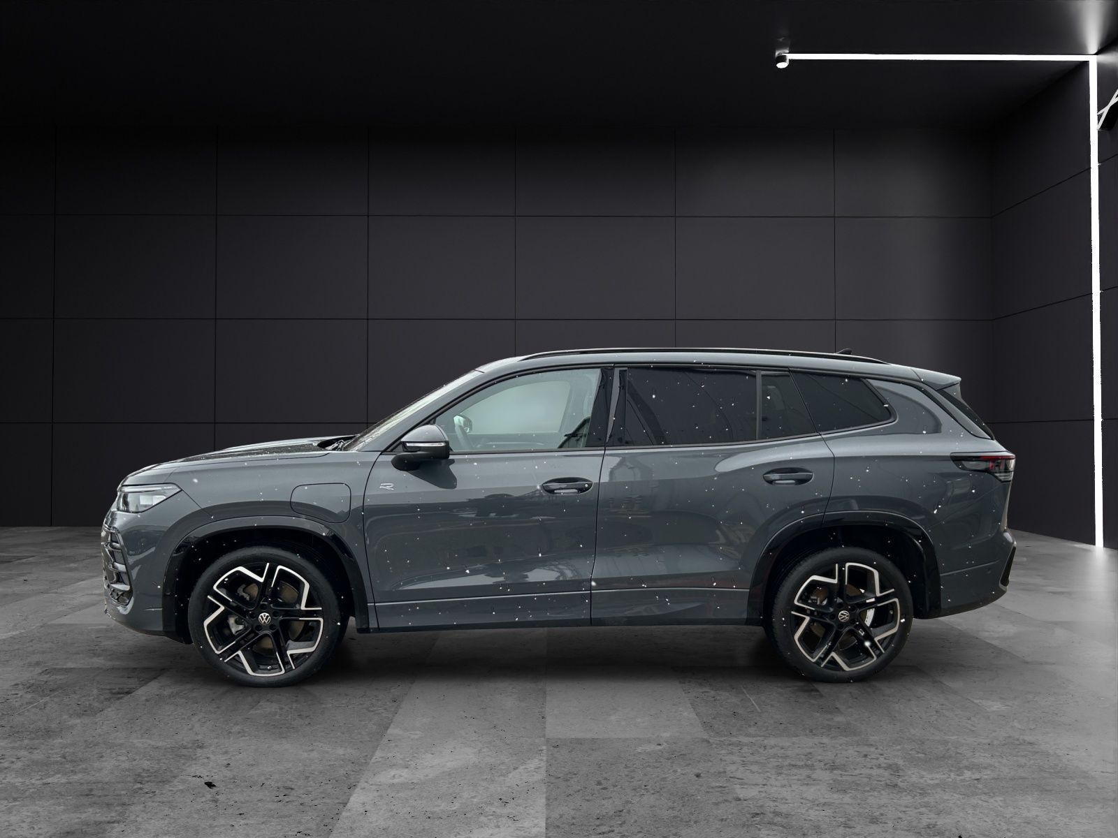 Fahrzeugabbildung Volkswagen Tayron R-Line PHEV DSG IQ.Light ACC AHK PANO SH