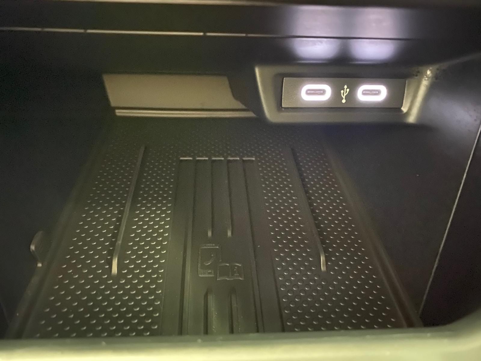 Fahrzeugabbildung Volkswagen Taigo 1.5 TSI ACT Life APP+MATRIX+ALLWETTER+RFK+