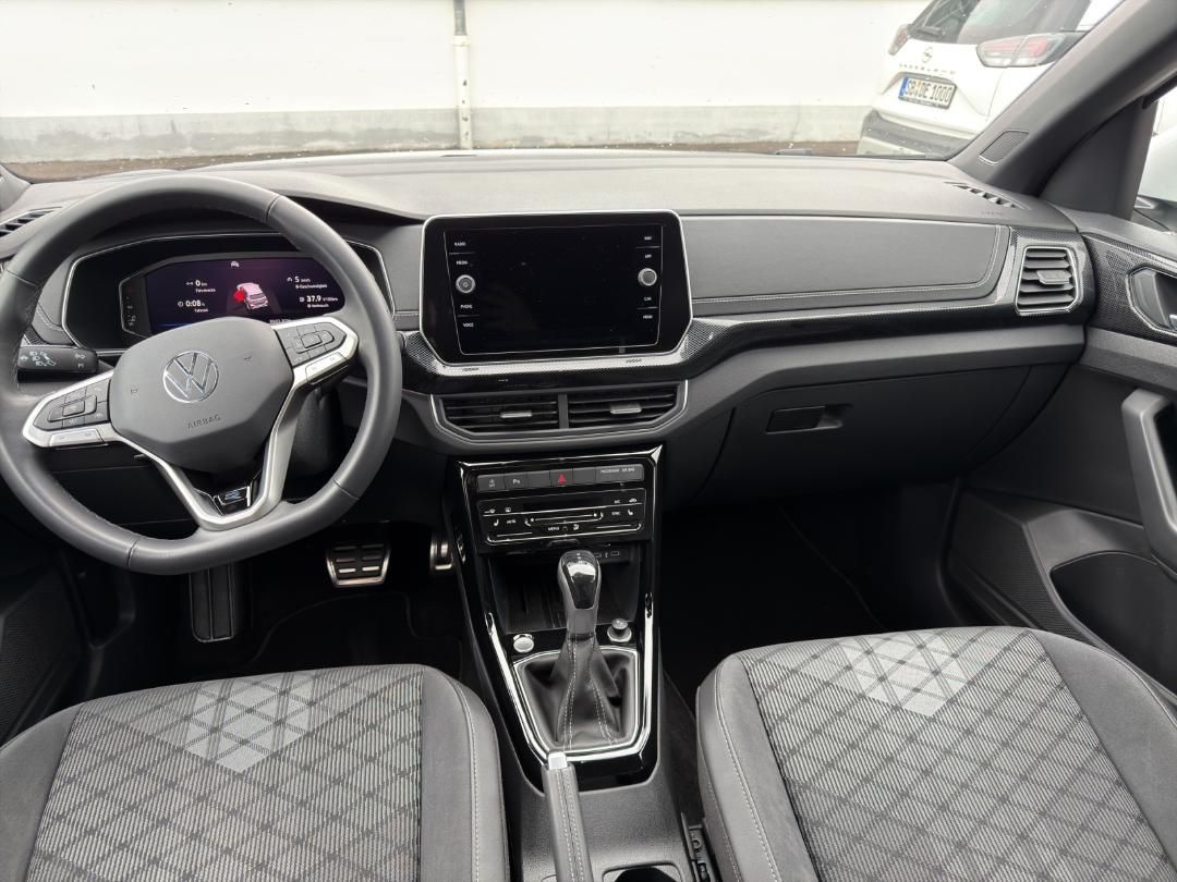 Fahrzeugabbildung Volkswagen T-Cross R-LINE 1.0 TSI.DSG.RFKamera.SH.Keyless.N