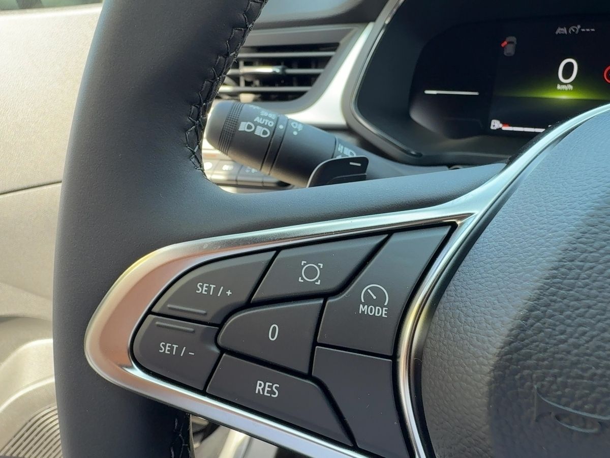 Fahrzeugabbildung Renault Captur Evolution Mild Hybrid 160 EDC SHZ
