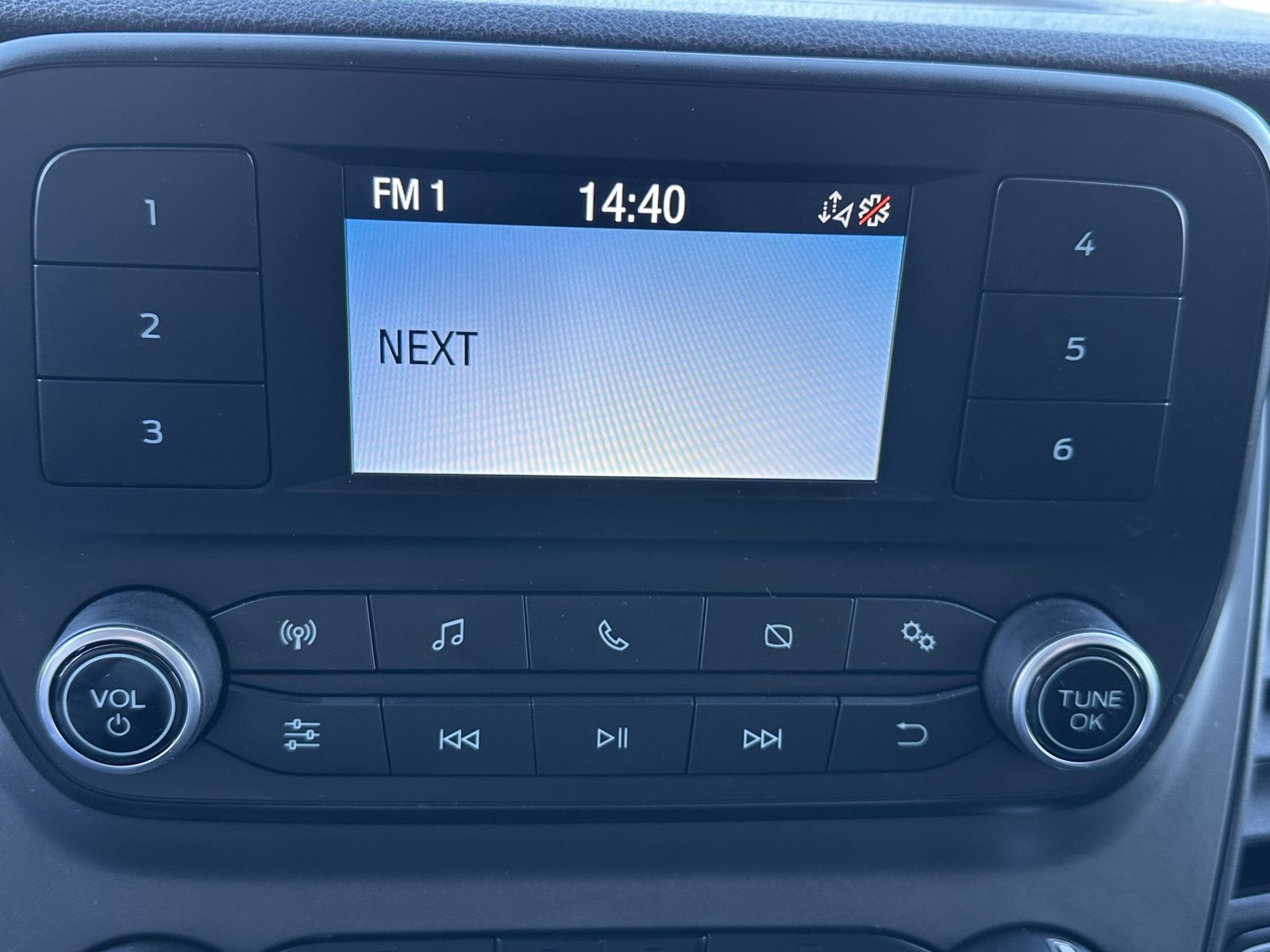 Fahrzeugabbildung Ford Transit Custom 300 L2H1 DAB+WLAN+KAMERA+PP+1HD+B