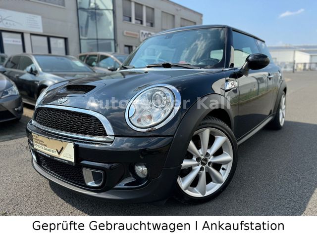 MINI Mini Cooper SD PANO LEDER SHZ HARMAN&KA CHILI