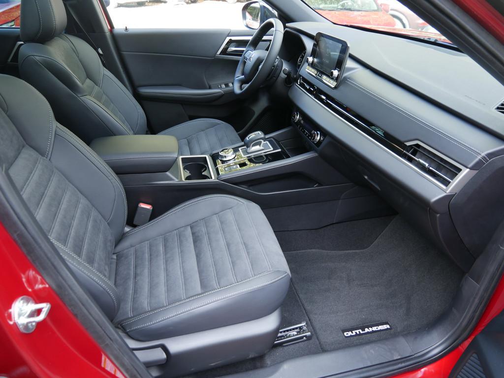 Mitsubishi Outlander 2.5 Black-Edition S-AWC neues Modell!!