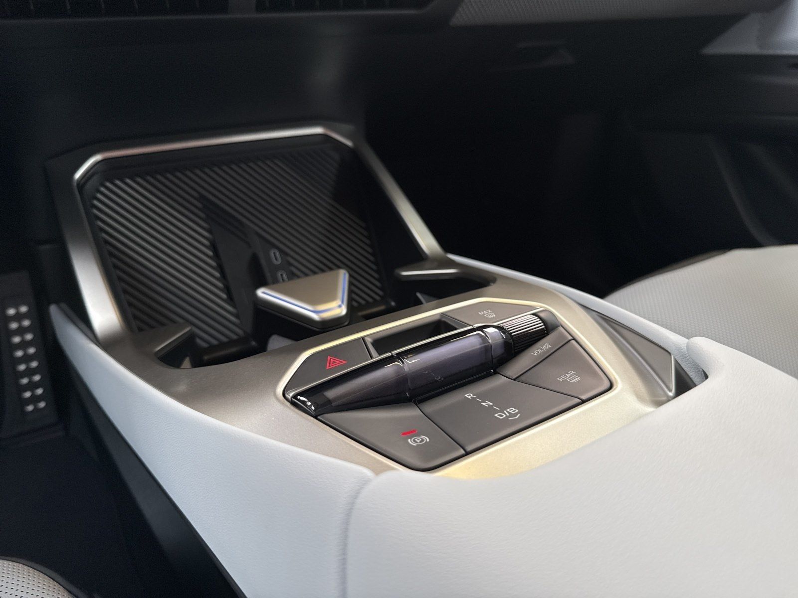 BMW iX3 - Bild 13
