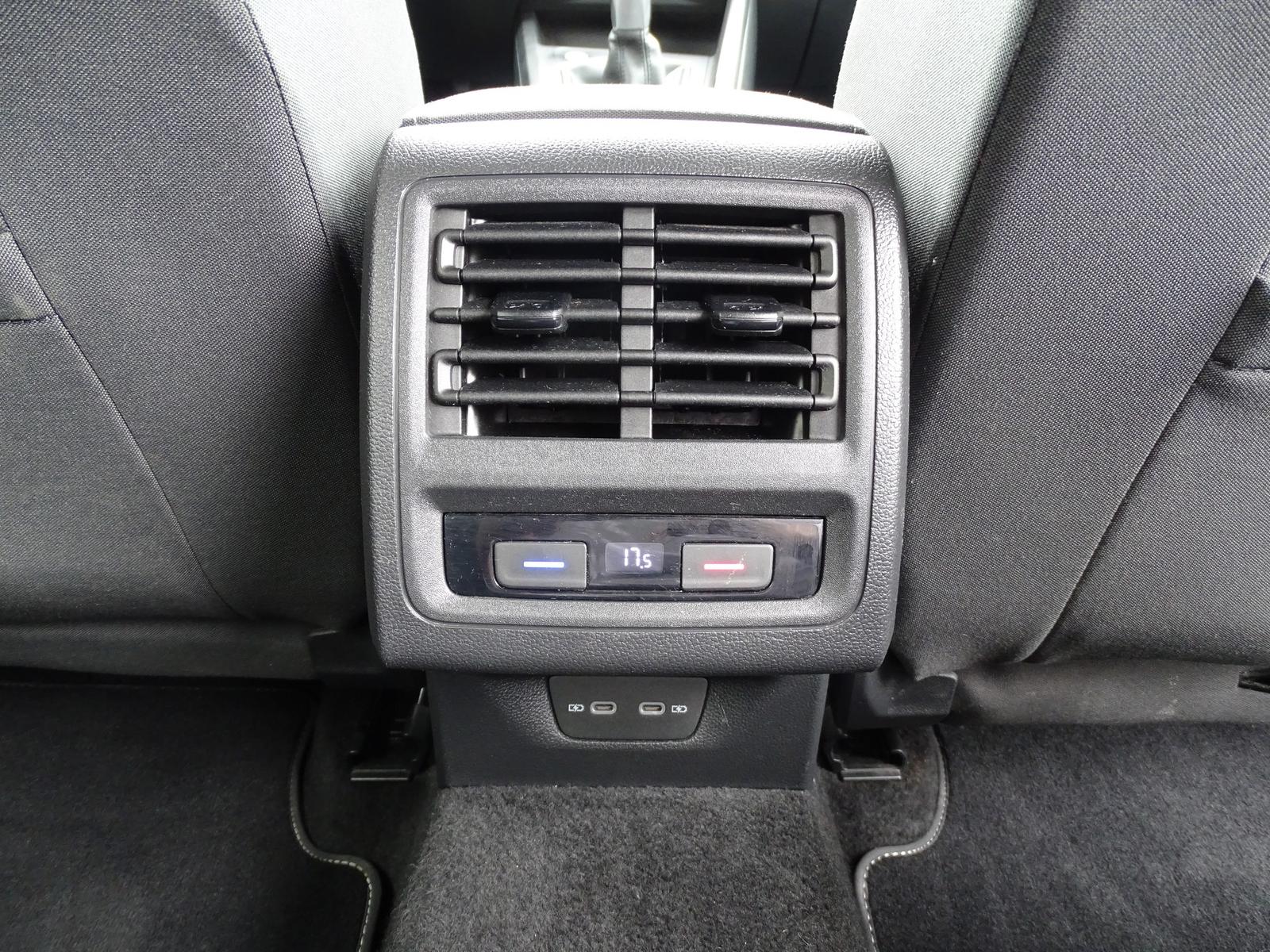 Volkswagen Golf VIII Variant 2.0 TDI Life LED ACC Totwinkel, миниатюра 12