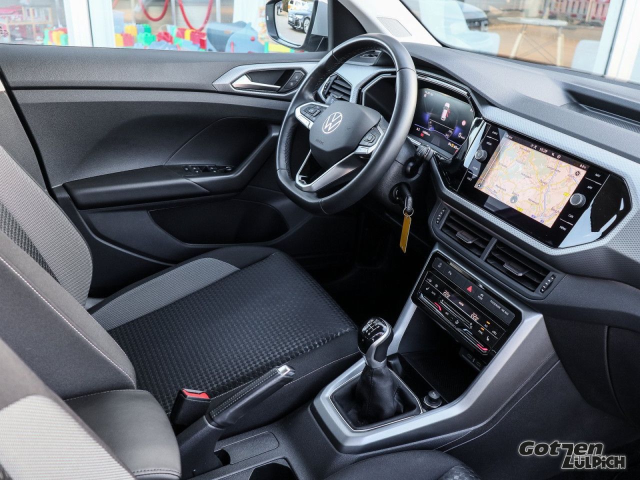 Fahrzeugabbildung Volkswagen T-Cross Active 1,0TSI Navi PDC ACC App-Connect
