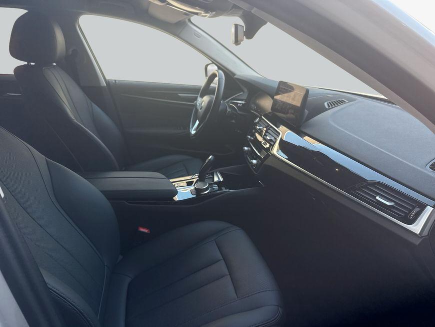 BMW 520 d xDrive Touring Aut., миниатюра 13