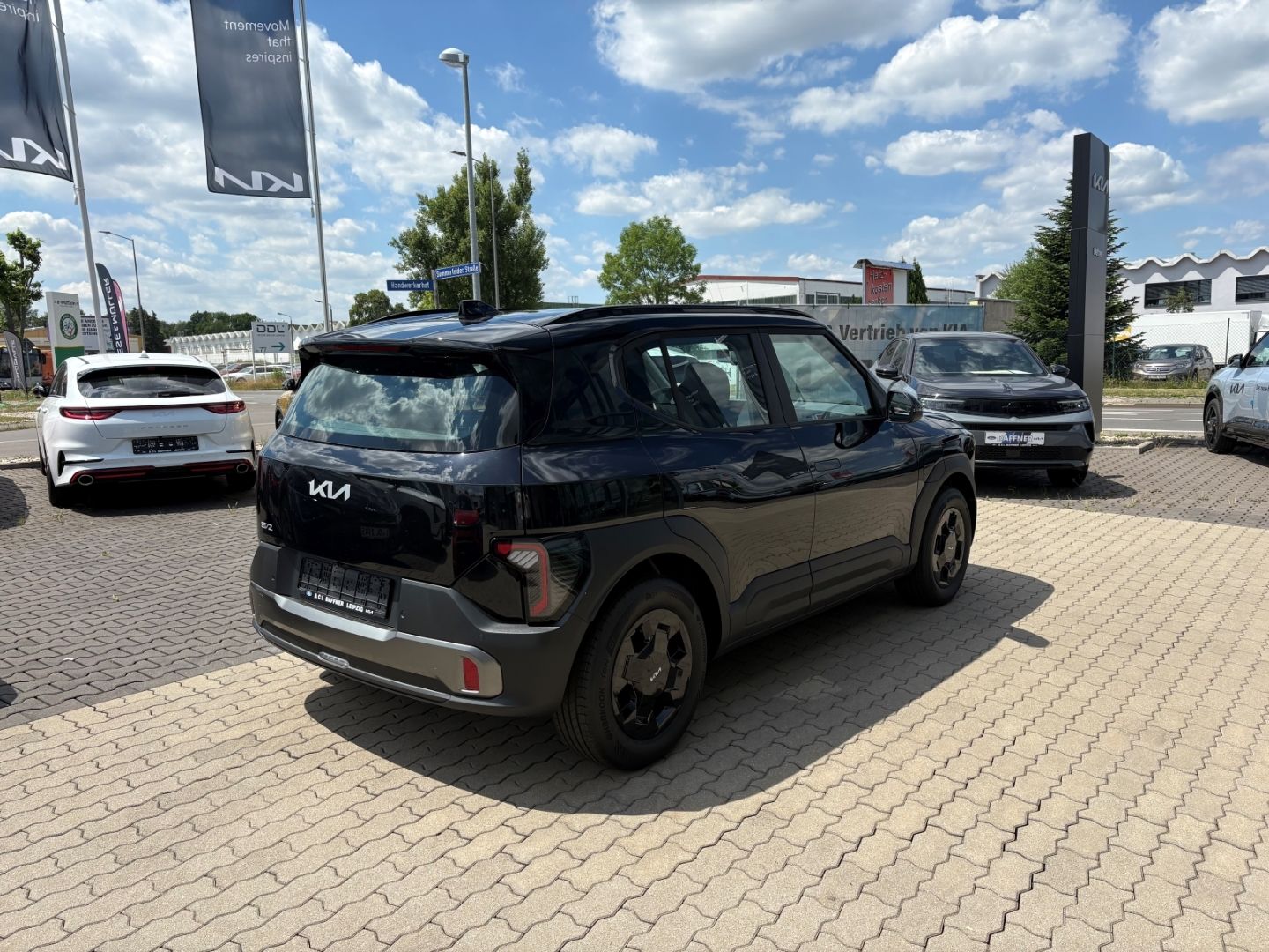 Fahrzeugabbildung Kia EV2 Air 42,2-kWh FWD 5 Sitze NotBremsAss Tempoma