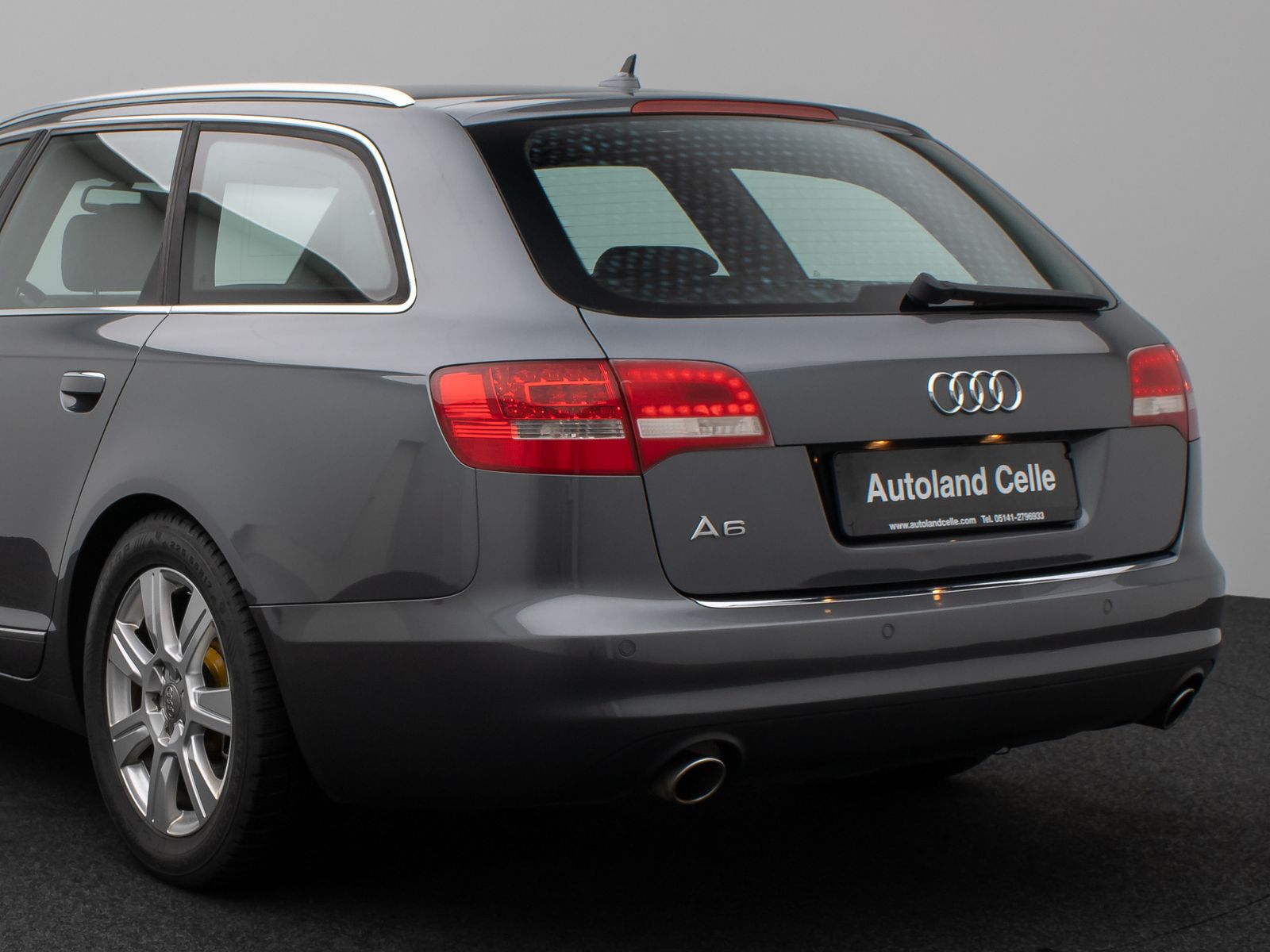 Fahrzeugabbildung Audi A6 Avant 2.7 TDI quattro S Line Glasdach Xenon