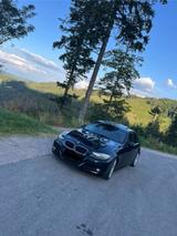 BMW E90 330i - BMW: E90