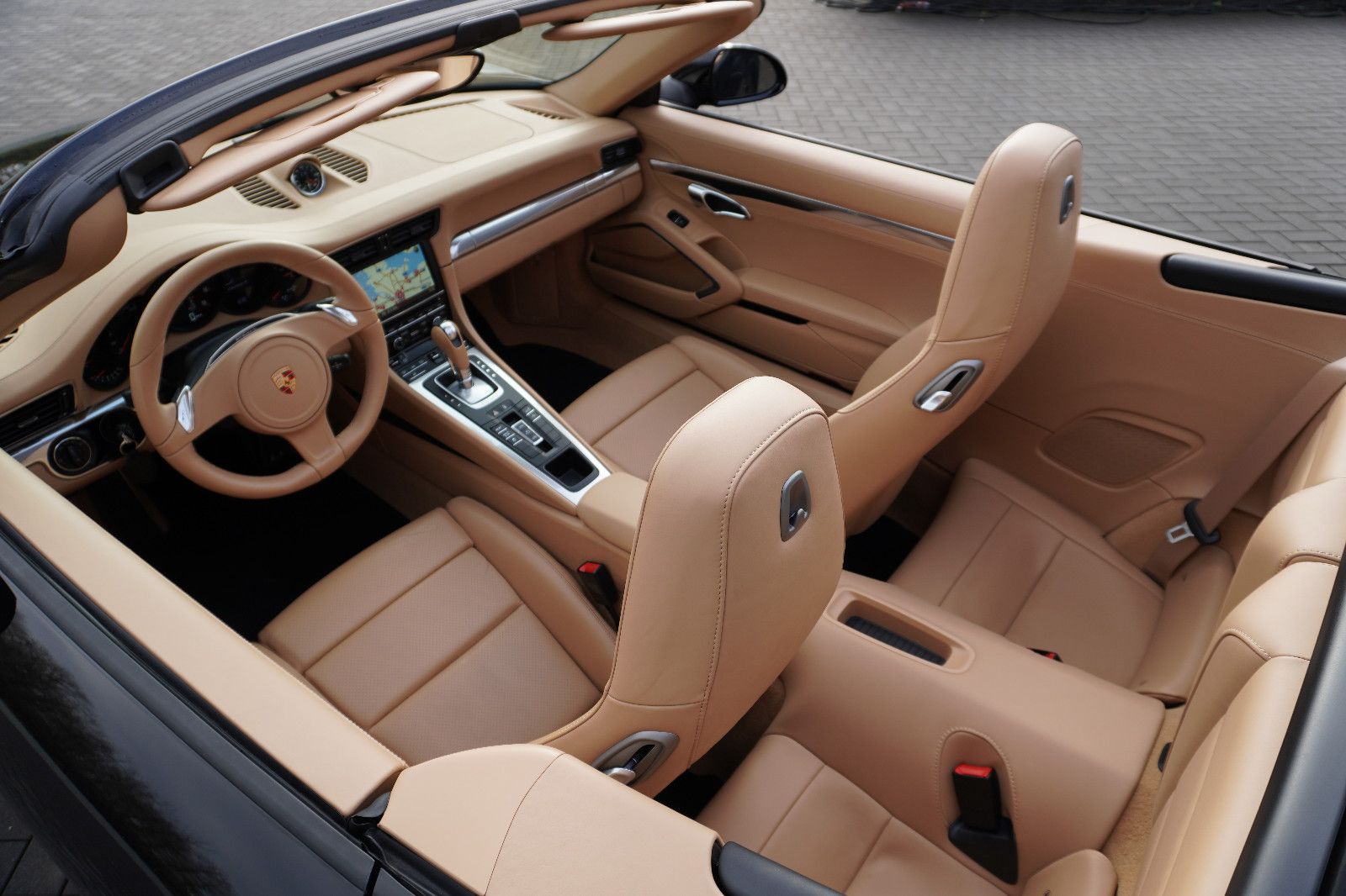 Fahrzeugabbildung Porsche 991 Carrera 4 Cabriolet