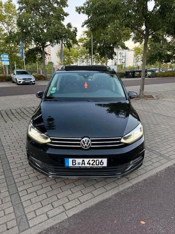 Image of Volkswagen Touran
