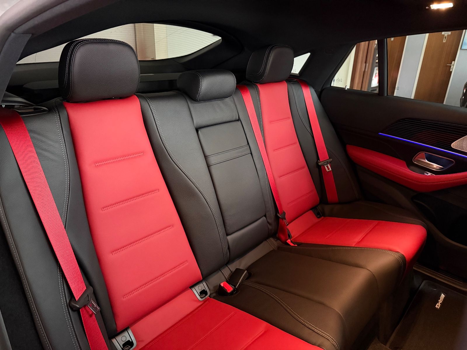 Mercedes-Benz GLE 300d 4Matic Coupe AMG Premium Pano HuD Soft foto 22