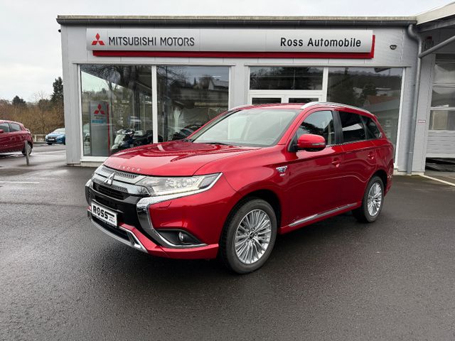 Mitsubishi Outlander PHEV Spirit 4WD *Navi*Carplay*